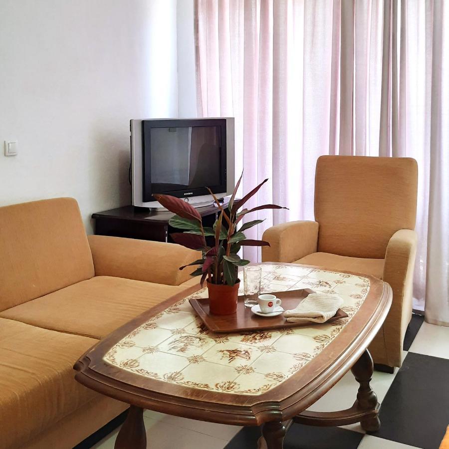 Apartments Dea Бар Екстериор снимка