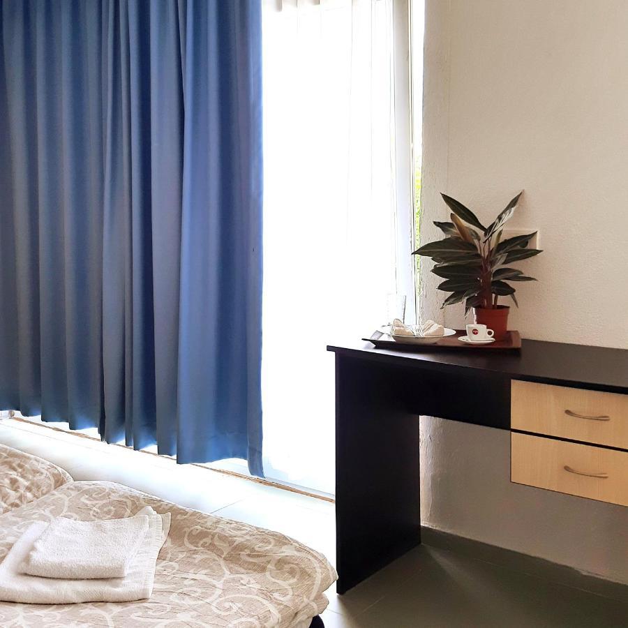 Apartments Dea Бар Екстериор снимка