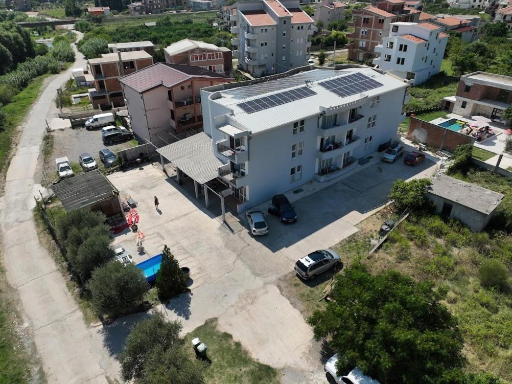 Apartments Dea Бар Екстериор снимка
