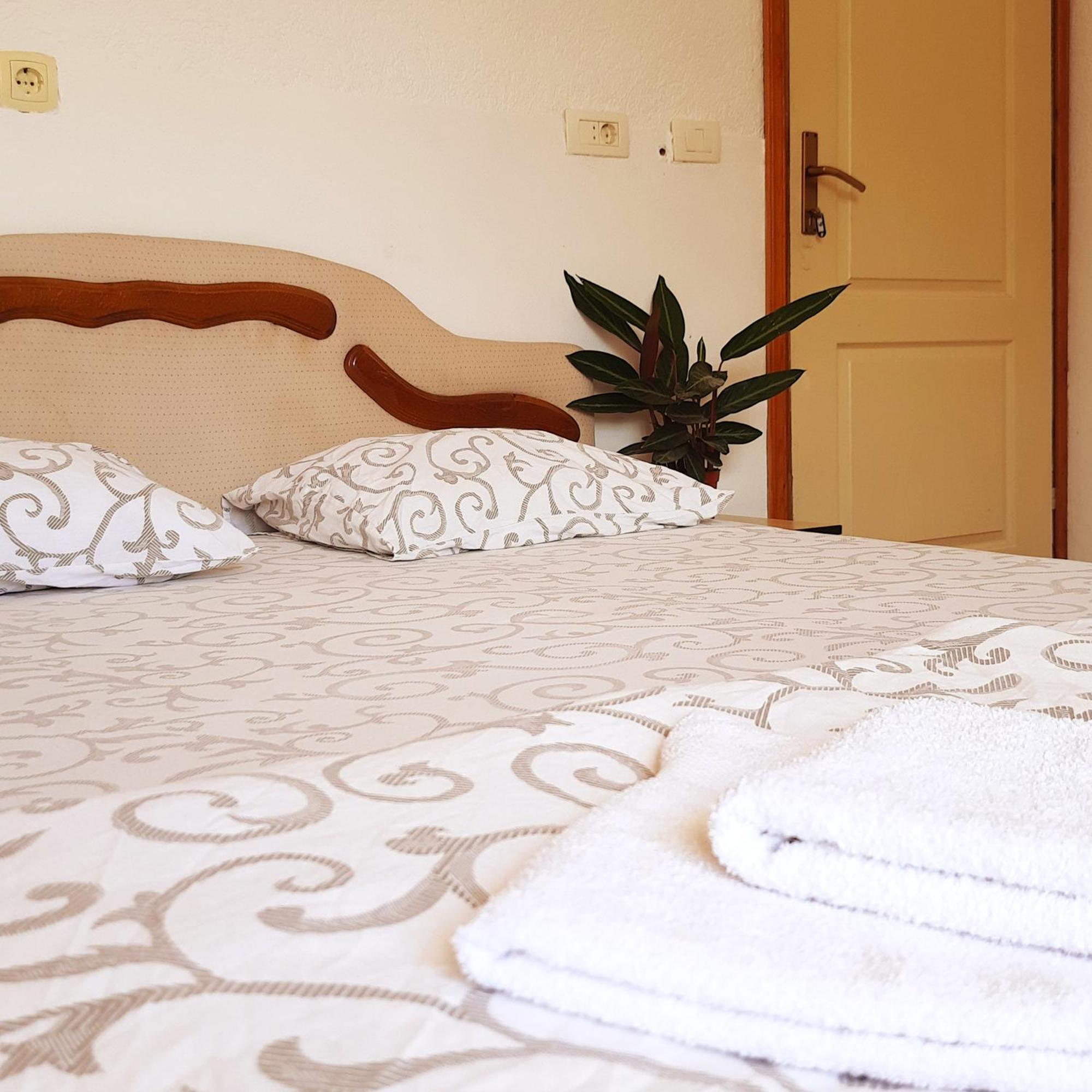 Apartments Dea Бар Екстериор снимка